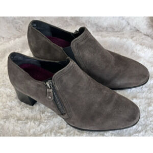 MUNRO ANNEE Taupe suede leather size 7.5 heel professional career comfort shoes
